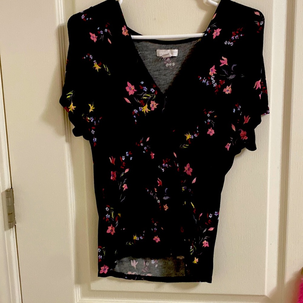 Slower print tie side blouse